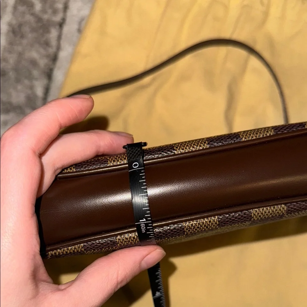 AUTHENTIC Louis Vuitton 2002 Navona Clutch - Picture 14 of 14